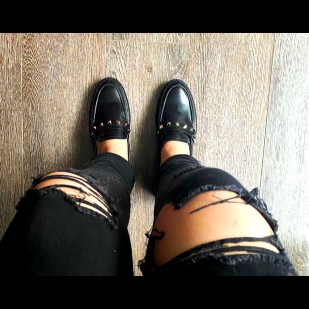 Studded Valentino Loafers !!!👞 (Women Size 40)